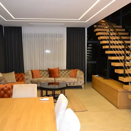 Boyalikta Sueper Lueks