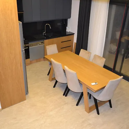 Boyalikta Sueper Lueks Villa Çeşme