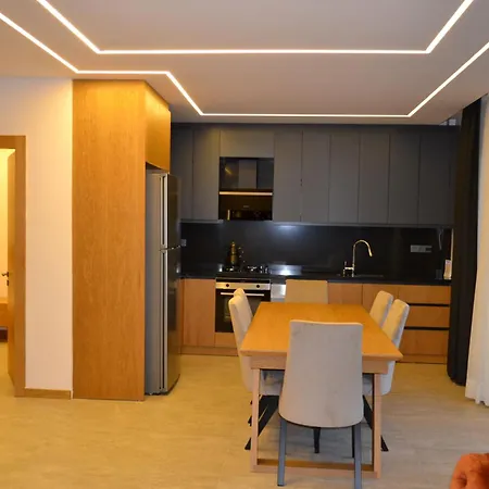Boyalikta Sueper Lueks * Cesme