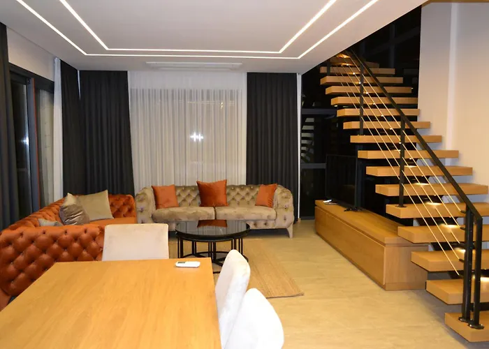 Boyalikta Sueper Lueks